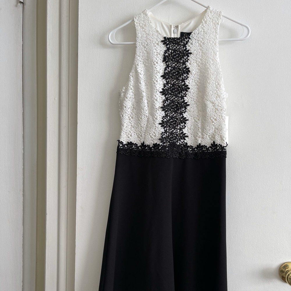 Jessica Simpson Fit & Flare Dress Sleeveless Lace Top Size 6 - Picture 1 of 11